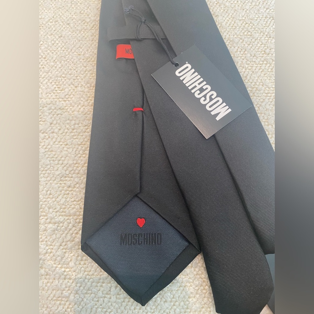 NWT Moschino Tie